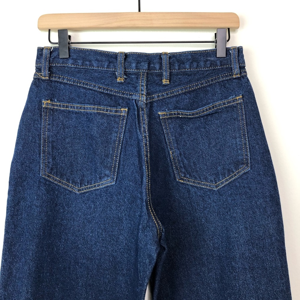 Brandy Melville High Rise Raw Hem Ankle Crop Jeans - Picture 5 of 6